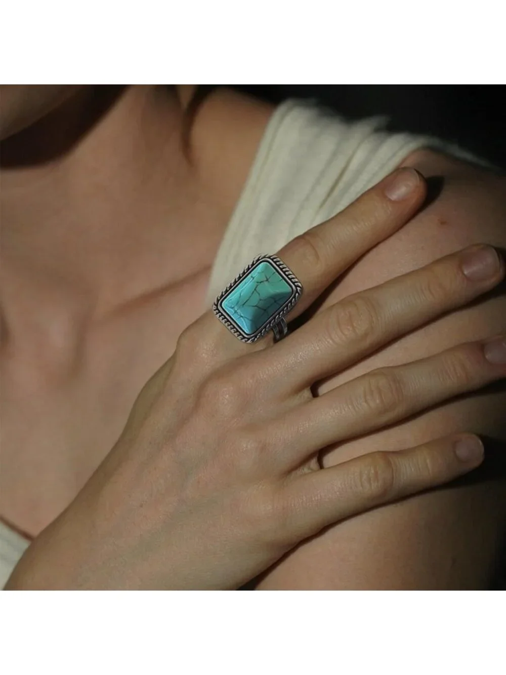 N/A striking turquoise
